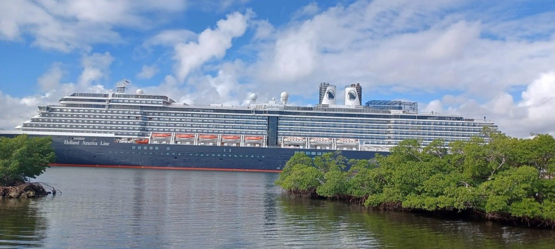 04AEF927-CE7A-4681-A754-3C3A70156853_1_105_c